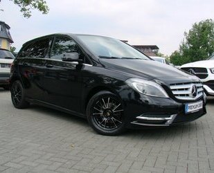 Mercedes-Benz B 180 CDI Bi-Xenon Navi Tempomat Klima PDC Gebrauchtwagen