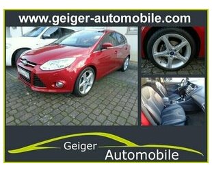 Ford Focus Titanium Leder Keyless autom Einparksyst Gebrauchtwagen