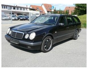 Mercedes-Benz E 200 T ** Top Optik mit neuen BRABUS Alufelgen ** Gebrauchtwagen