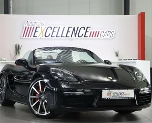 Porsche Boxster S 718 CARBON SPORT-CHRONO+ BLACK / LED Gebrauchtwagen