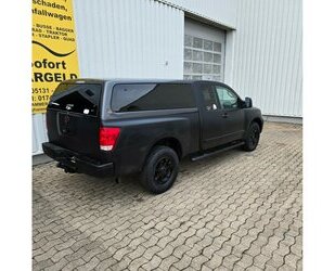 Nissan Titan 4X4 V8 GAS AT- LEDER 4 TÜR 5 SITZER AHK KLIM Gebrauchtwagen