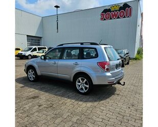 Subaru Forester 2.0 D 4X4 LEDER AHK EL-GSD NAVI CAMERA XE Gebrauchtwagen