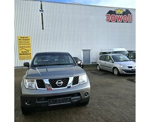 Nissan Pathfinder DCI 4X4 AHK KLIMAAUTOMATIK Gebrauchtwagen