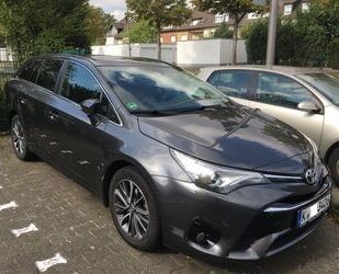 Toyota Avensis Kombi Gebrauchtwagen