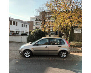 Ford Ford Fiesta Ghia Gebrauchtwagen