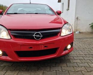 Opel Tigra Twintop Gebrauchtwagen