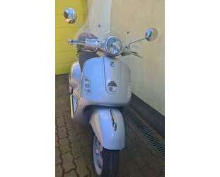 Vespa GTS 250 