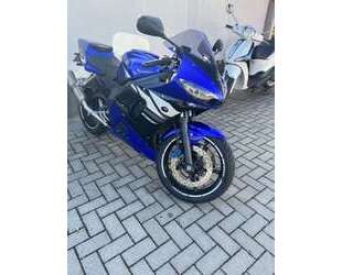 Yamaha YZF-R6 