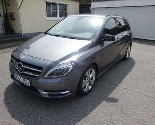 Mercedes-Benz B 220 