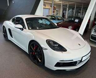 Porsche Cayman 