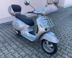 Vespa GTS 250ie Gebrauchtwagen