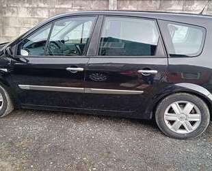 Renault Grand Scenic Gebrauchtwagen