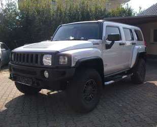 Hummer H3 