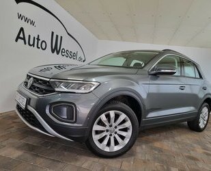 VW T-Roc Life 1.5 TSI LED ACC AHK APP SHZ Kamera Gebrauchtwagen