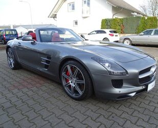 Mercedes-Benz SLS AMG Roadster neuwertiger Zustand Gebrauchtwagen