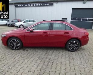 Mercedes-Benz A 200 Premium Type Fahrassist AHK Standheizung Pan Gebrauchtwagen