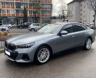 BMW BMW 550 Baureihe 5 Lim. 550 e xDrive M Sport Gebrauchtwagen