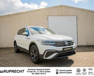 VW Volkswagen Tiguan Allspace Life PDC*Kessy*LED*Navi Gebrauchtwagen