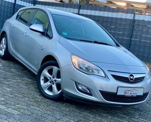 Opel Opel Astra J Lim. 5-trg. 150 Jahre Ope 1.Hand Navi Gebrauchtwagen