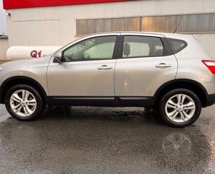 Nissan Nissan Qashqai 2.0 ALL-MODE 4x4 Acenta CVT-M6 Auto Gebrauchtwagen