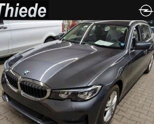 BMW BMW 320D TOURING ADVANTAGE NAVI/LED/M-SPORT/SH/LED Gebrauchtwagen