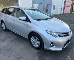 Toyota Toyota Auris Touring Sports Hybrid 1 Hd Scheckheft Gebrauchtwagen