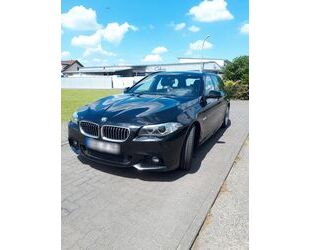 BMW BMW 530d Touring A - M Paket Gebrauchtwagen