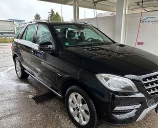 Mercedes-Benz Mercedes-Benz ML 350 BlueTEC TOP Gepflegt! Schiebe Gebrauchtwagen