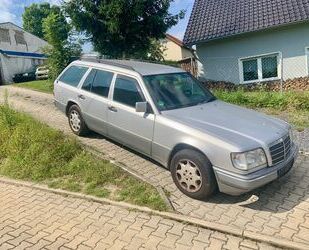 Mercedes-Benz Mercedes-Benz E 320 W 124 / Aut. / TÜV 02 /26 Gebrauchtwagen