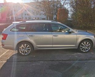 Skoda Skoda Octavia 2.0 TDI DSG Kombi Gebrauchtwagen