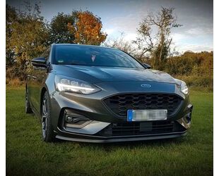 Ford Ford Focus ST-Line, LED, AHK, Navi, SHZ Gebrauchtwagen