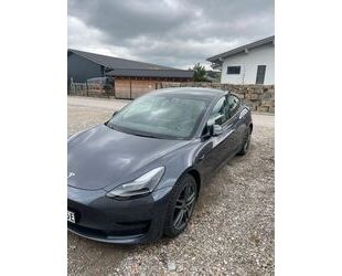 Tesla Tesla Model 3 Hinterradantrieb RWD RWD Gebrauchtwagen