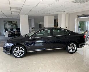 VW Volkswagen Passat Lim. Elegance,Navi,Teilleder,beh Gebrauchtwagen