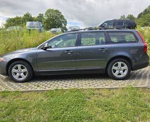 Volvo Volvo V70 Kombi Teilleder 1.Hand Gebrauchtwagen