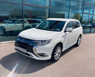 Mitsubishi Mitsubishi Outlander PHEV Intro Edition 4WD Gebrauchtwagen