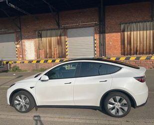 Tesla Tesla Model Y Hinterradantrieb RWD Gebrauchtwagen