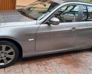 BMW BMW 320i Touring - Gebrauchtwagen