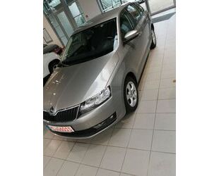 Skoda Skoda Rapid 1.0 TSI 81kW DSG Ambition Spaceback Am Gebrauchtwagen