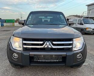 Mitsubishi Mitsubishi Pajero 3.2 DI-D Intense 7 sitzer Gebrauchtwagen