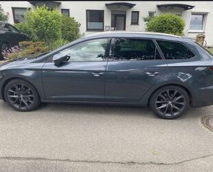 Seat Seat Leon 1.5 ST FR SHZ,Pano,AHK,Voll Dig,Alca,8F Gebrauchtwagen