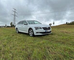 Skoda Skoda Superb 2.0 TDI 140kW DSG 4x4 Style Combi AHK Gebrauchtwagen