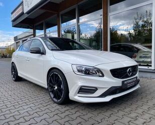 Volvo Volvo S60 Lim. Momentum AWD R-Design Heico Gebrauchtwagen