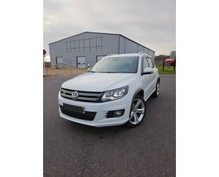 VW Volkswagen Tiguan 5N 2.0 TDI R-LINE*DSG*4MOT*AHK*L Gebrauchtwagen