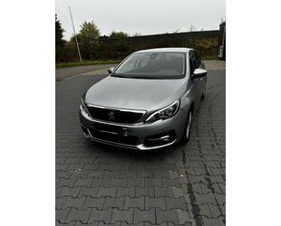 Peugeot Peugeot 308 PureTech 130 EAT8 Active Pack SW Activ Gebrauchtwagen