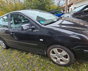 VW Volkswagen Polo 1.2 +Klima+TÜV+E-Fen./Sp. sehr Spa Gebrauchtwagen