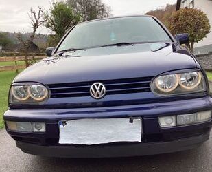 VW Volkswagen Golf 1.6 Standard Gebrauchtwagen