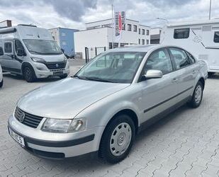 VW Volkswagen Passat Limo Gebrauchtwagen