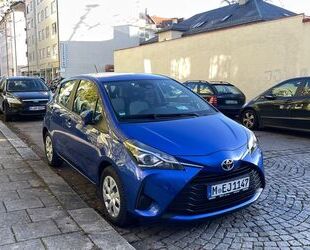 Toyota Toyota Yaris 1,5-l-Dual-VVT-iE Comfort + JAHRESREI Gebrauchtwagen