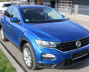 VW Volkswagen T-Roc Basis DSG, Navi, Sitzheizg AHK So Gebrauchtwagen