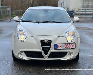 Alfa Romeo Alfa Romeo MiTo Turismo 1,4 L + Klima , Tüv Neu . Gebrauchtwagen